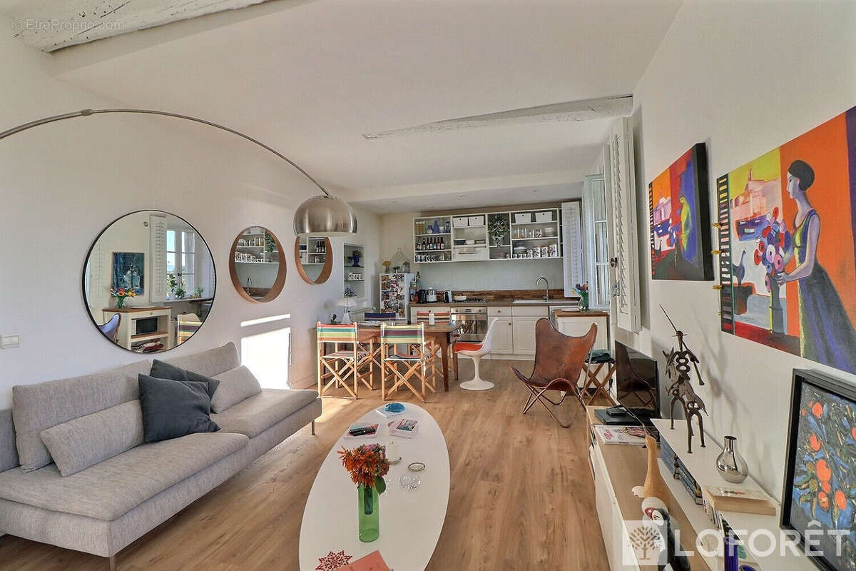 Appartement à HYERES