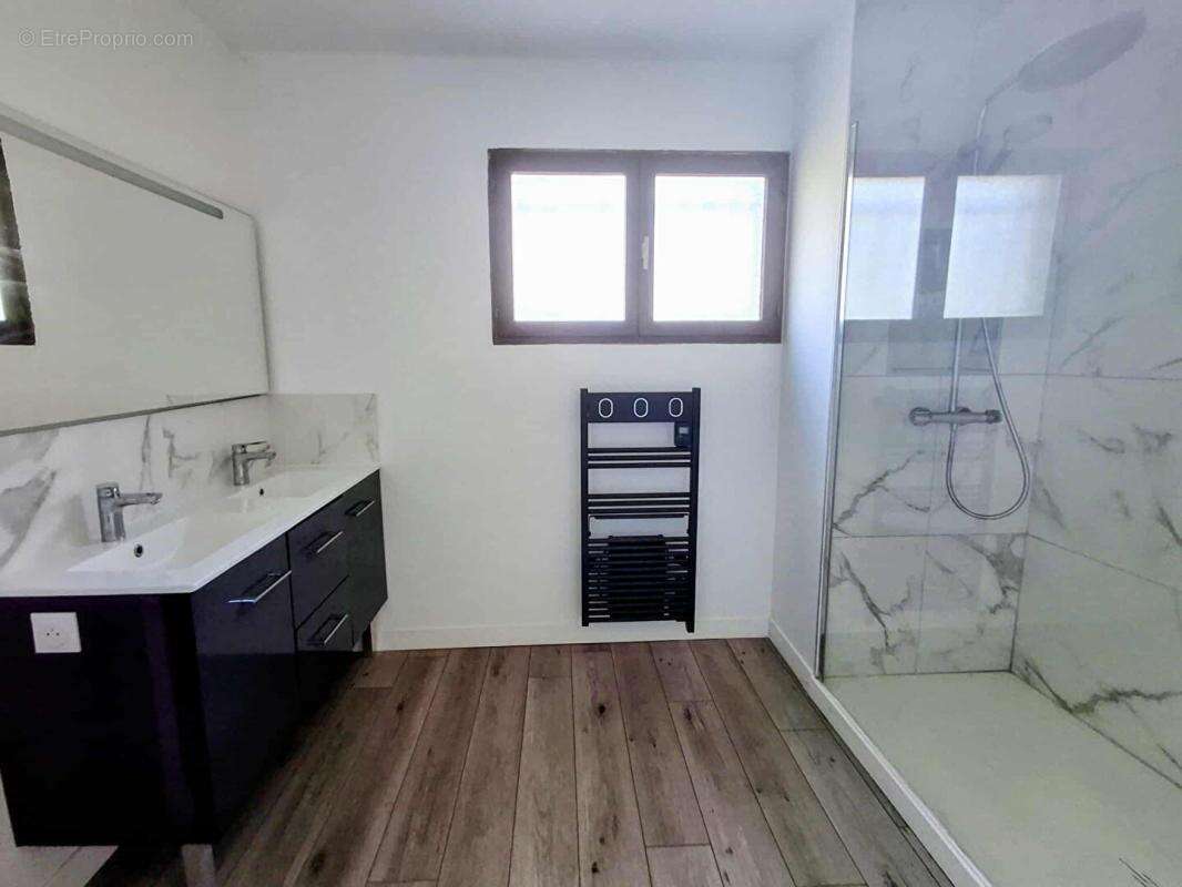 Maison à SAINT-ANDRE-DE-CUBZAC