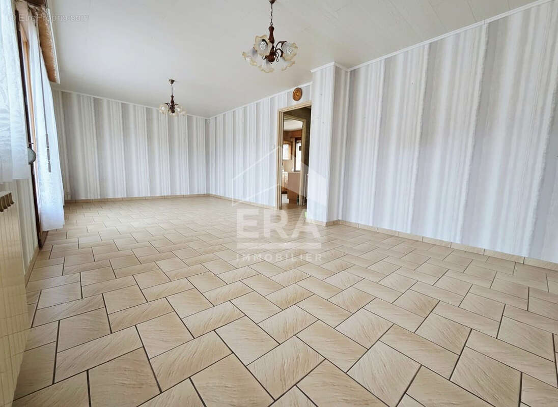 Maison à LOOS-EN-GOHELLE