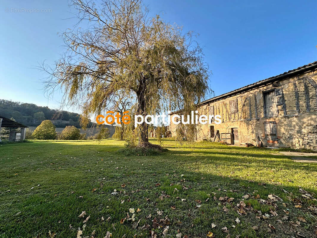 Maison à LABASTIDE-SAINT-GEORGES