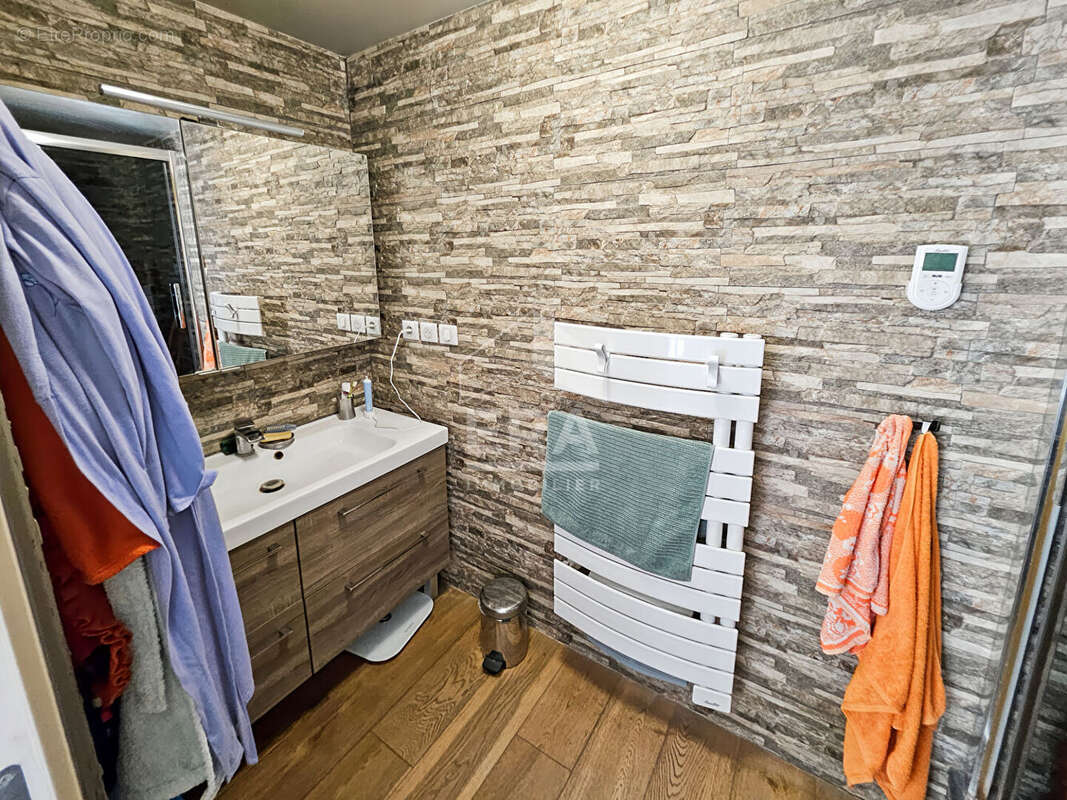 Appartement à SEPTEMES-LES-VALLONS