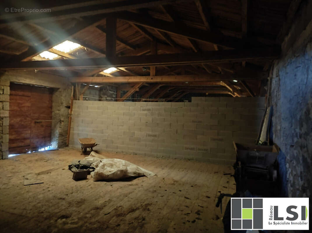 Maison 170 m² à Rauret  - photo 6