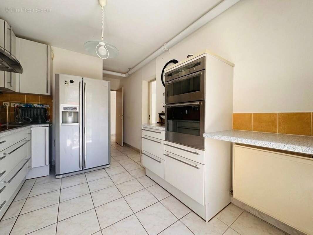 Appartement à VILLENEUVE-LES-AVIGNON