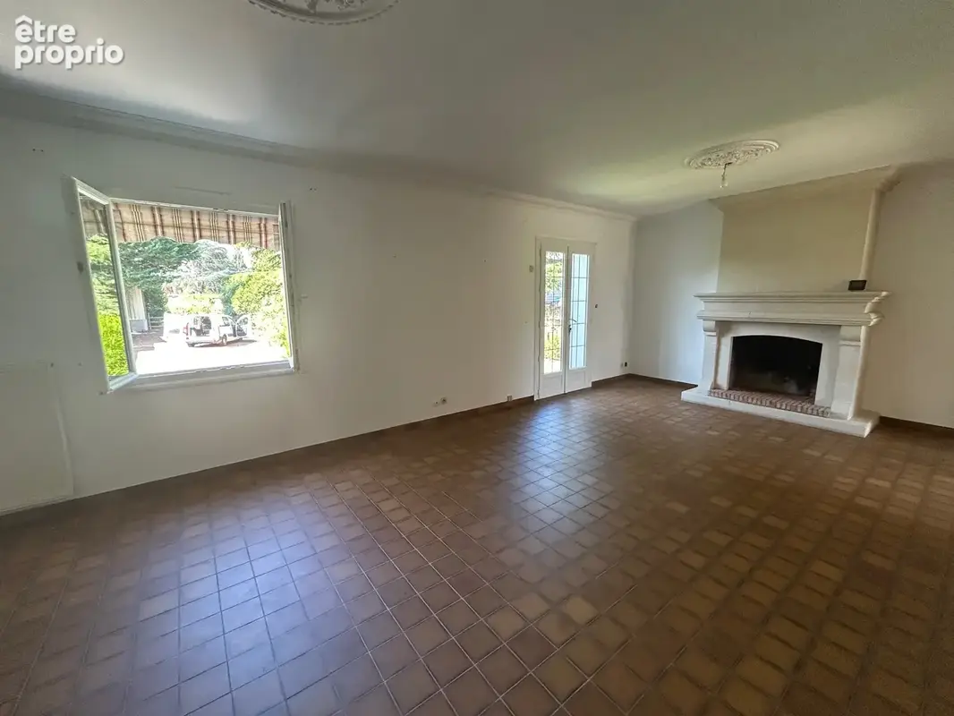 À vendre   maison familiale de 160 m2 avec sous-sol total et dépendances - photo 5