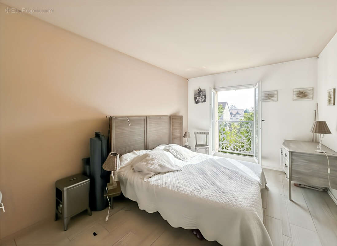 Maison à VERRIERES-LE-BUISSON