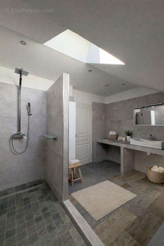 Appartement à SAINT-DENIS
