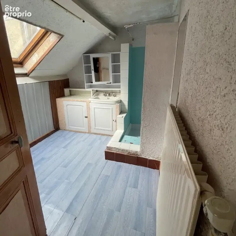 Au cœur de Léré, une maison d'habitation d'environ - photo 7