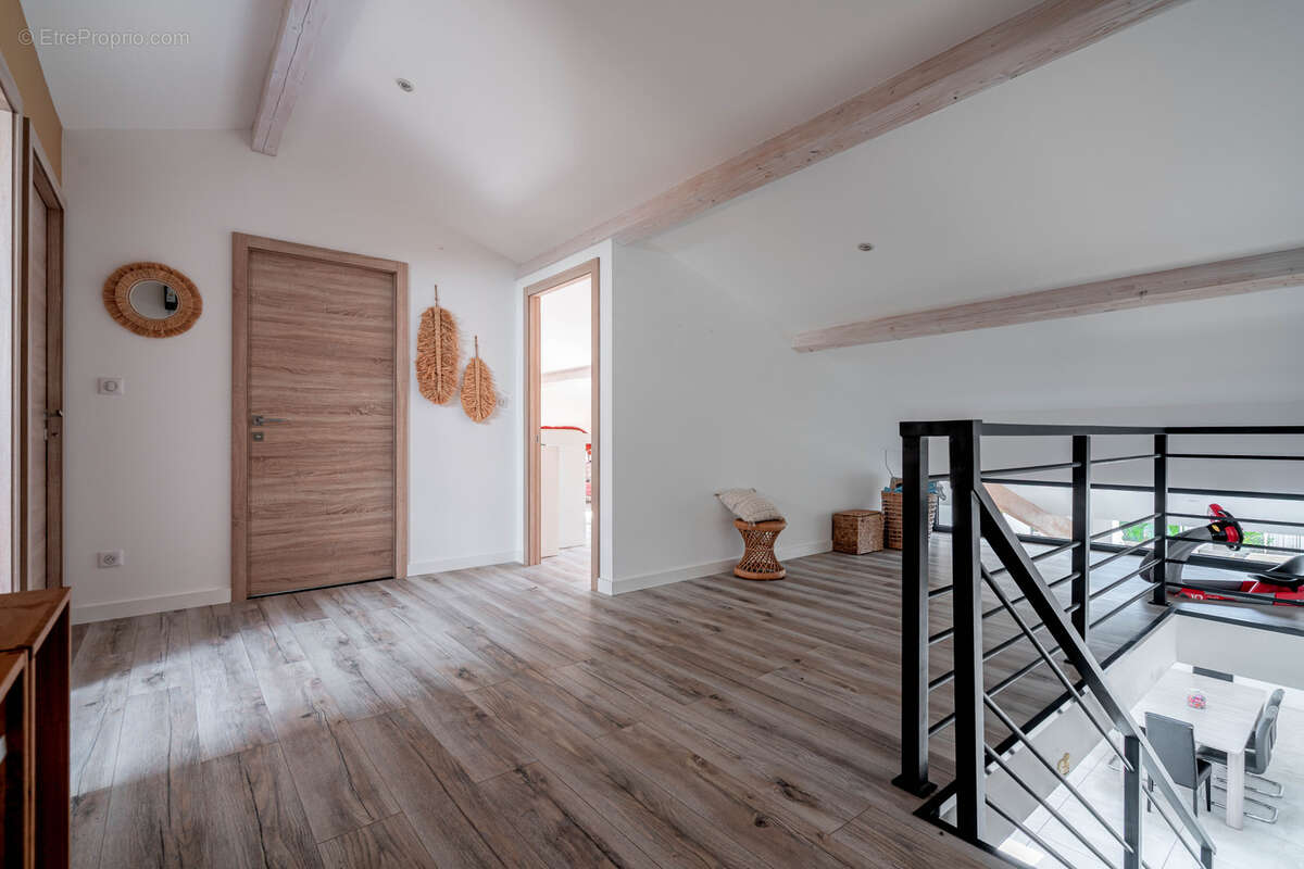 Appartement à BRINDAS