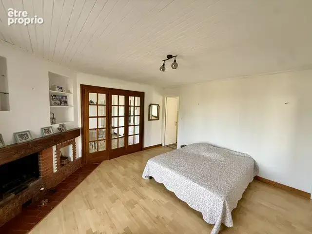 Divonne-les-Bains   T4 de 94 m2 avec balcon, cave et 2 stationnements - photo 8