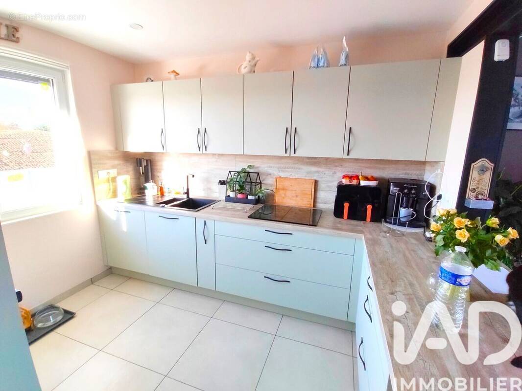 Photo 1 - Maison à SAINT-LEONARD