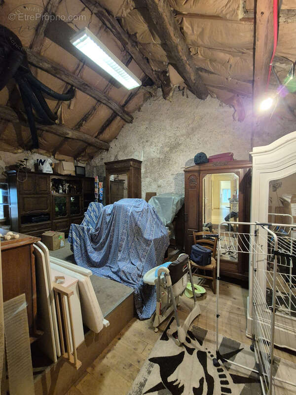 Maison à LACAUNE
