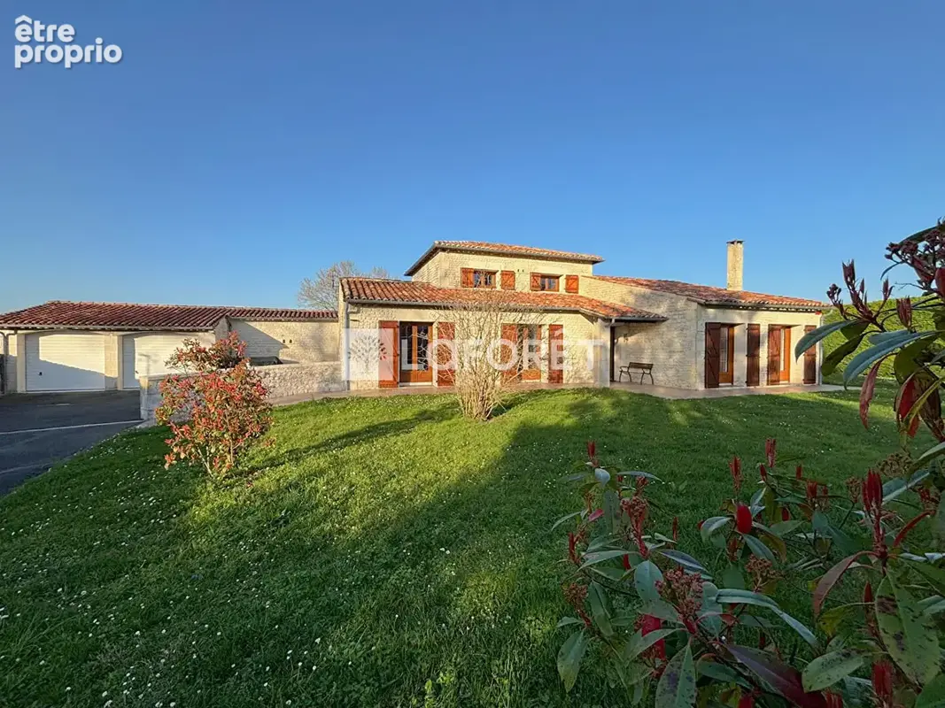 Propriété familiale de charme aux portes de Saintes (Chermignac) - photo 4