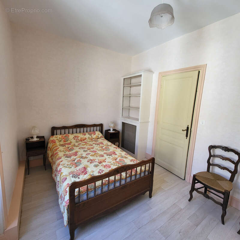 Appartement à RIOM-ES-MONTAGNES