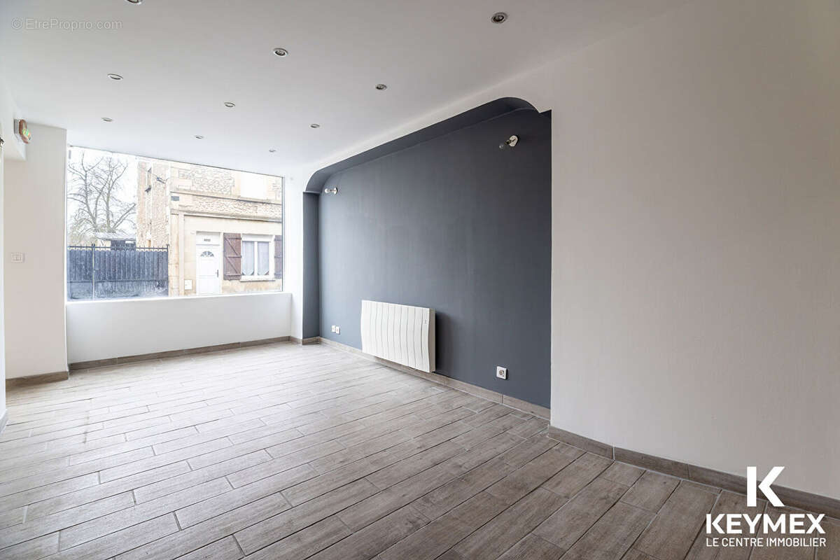 Appartement à NOAILLES