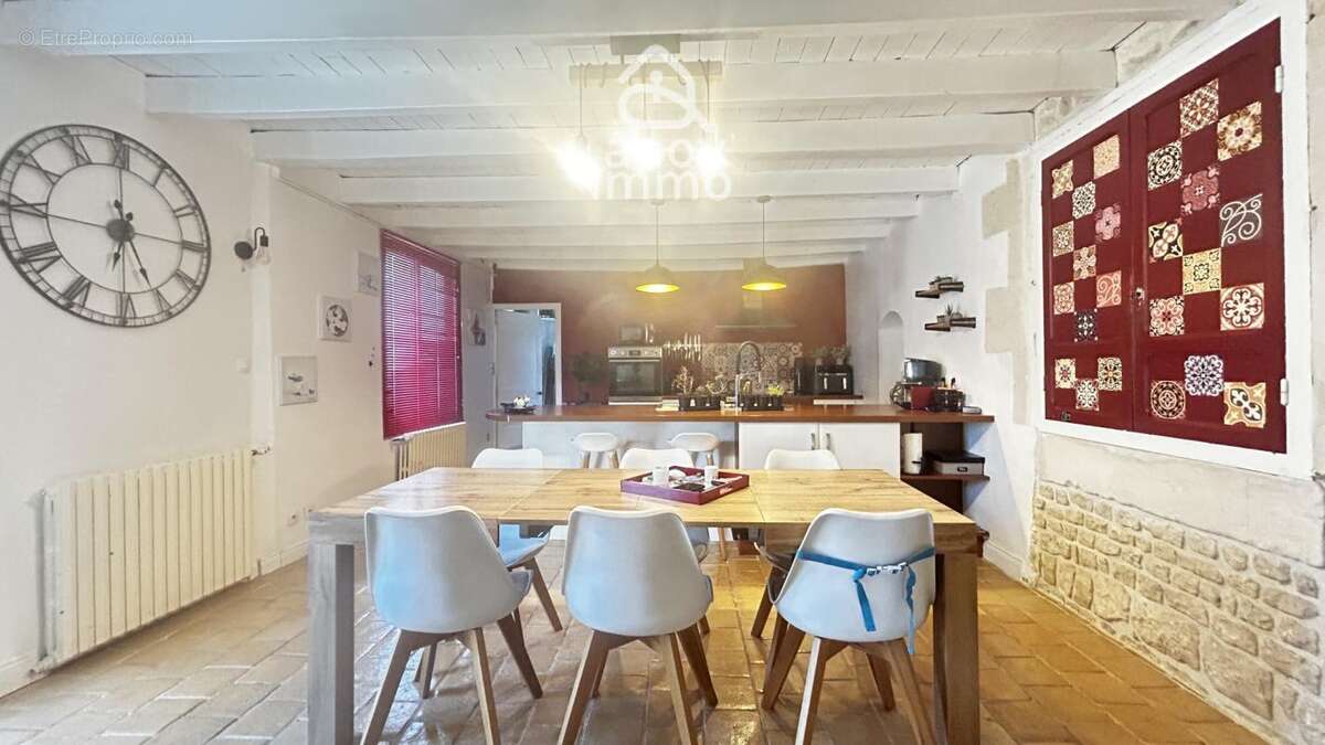 HIERSAC Centre, Grande maison de Village (265m2 hab.) avec c - photo 3