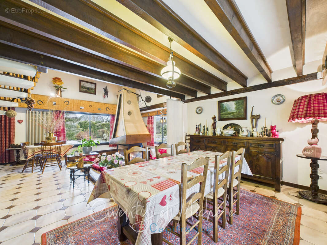 Grande propriété familiale sur 7 533 m² de terrain plat - photo 4