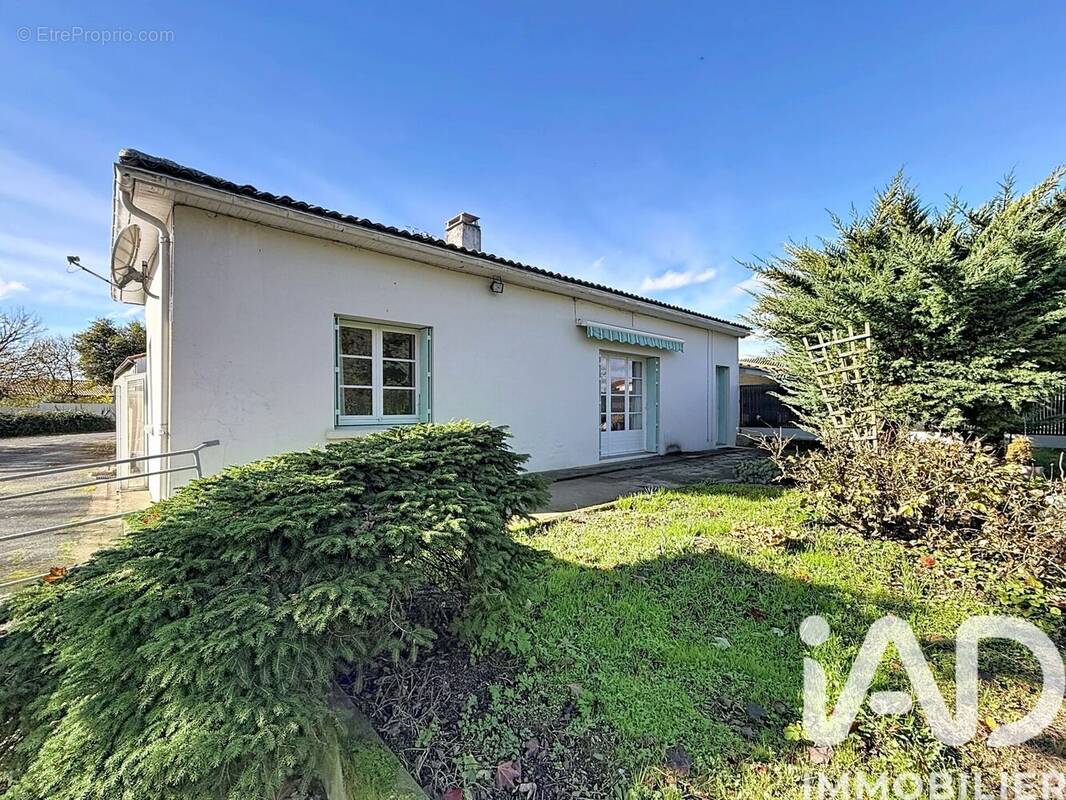 Photo 1 - Maison à EPARGNES