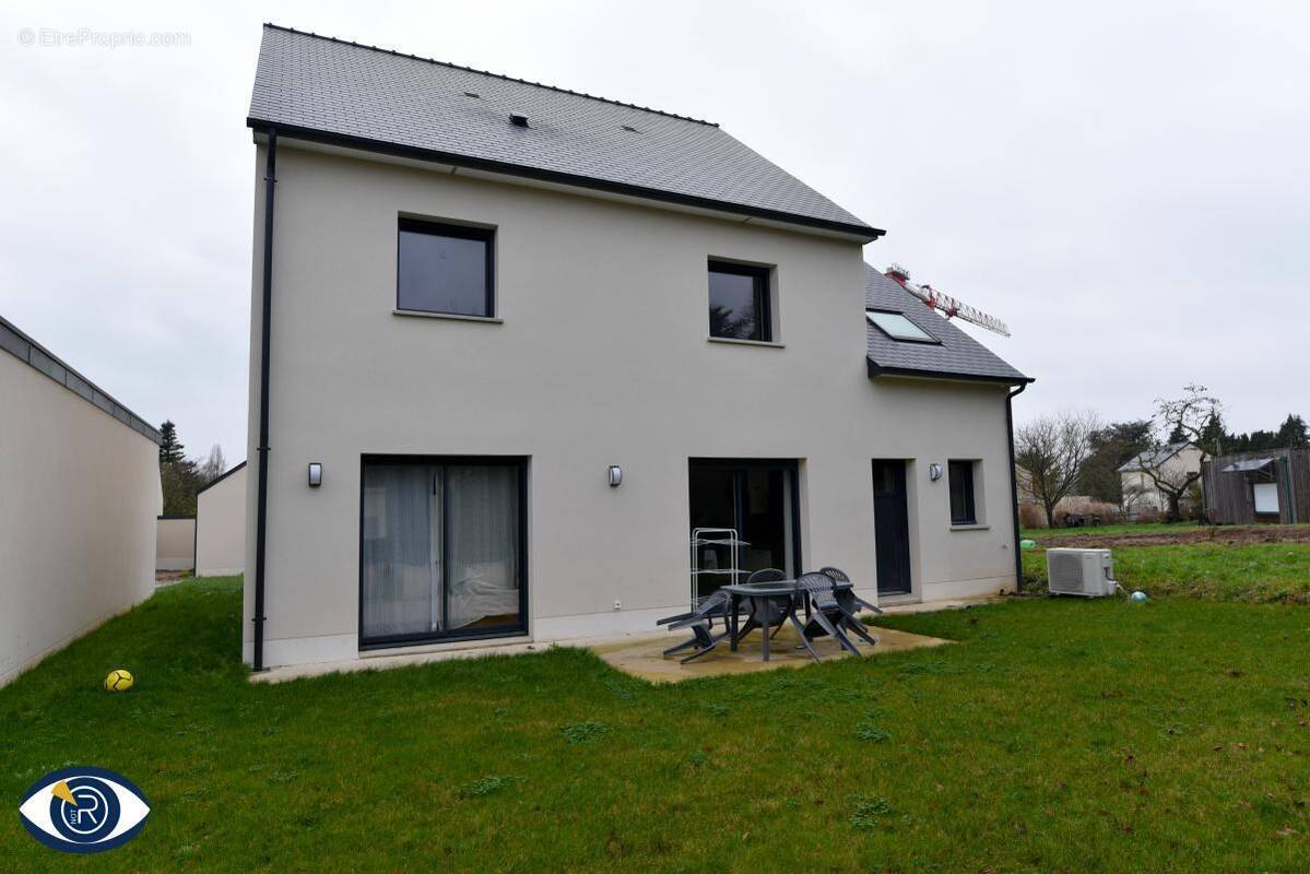 Maison à CHANGE