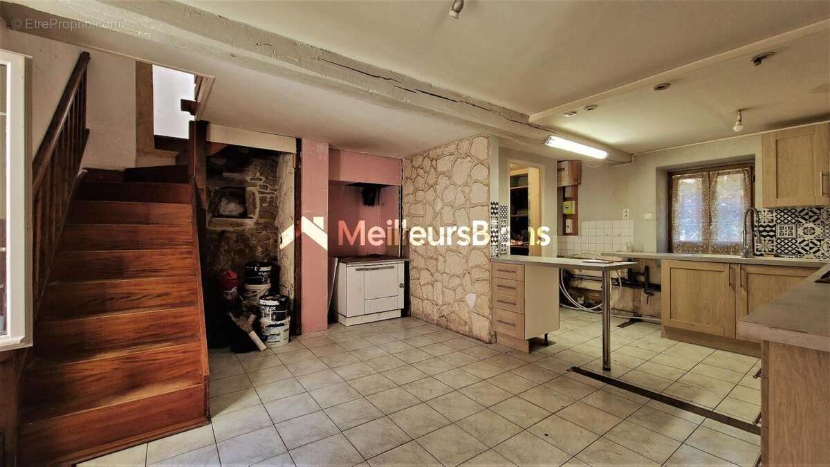 Maison à SAINT-CLEMENT