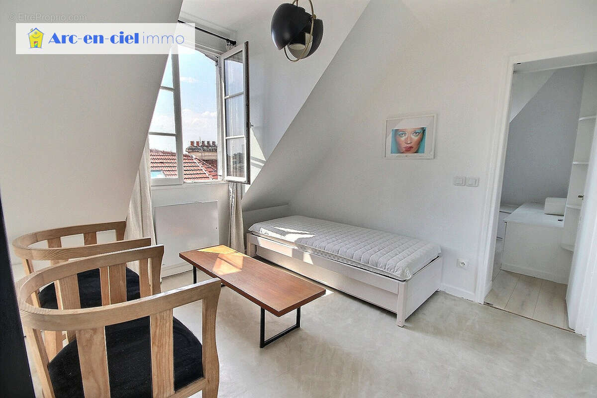 Appartement à PARIS-3E