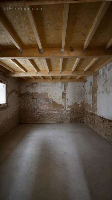 Appartement à POURRIERES