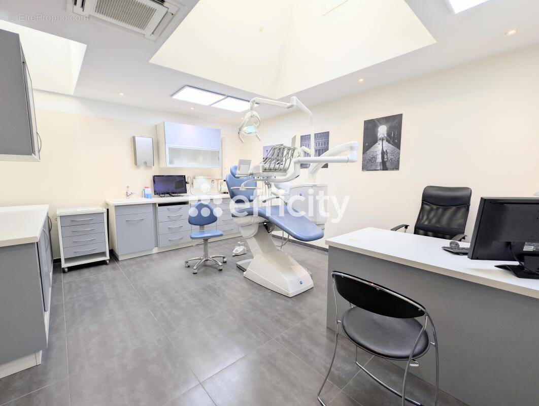 Commerce à MAISONS-ALFORT