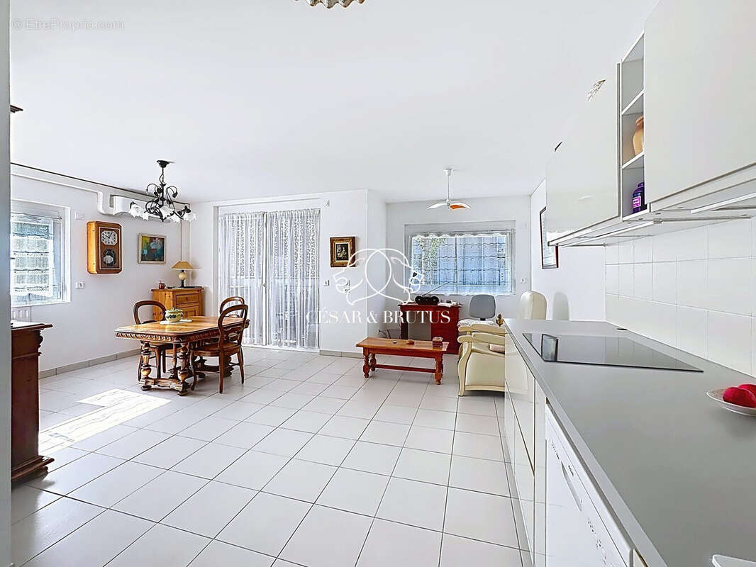 Appartement 66 m² à Villeurbanne  - photo 2