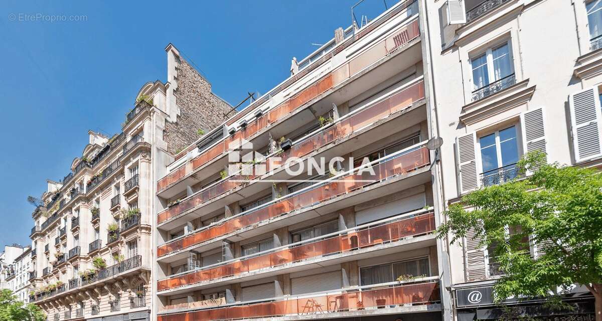 Appartement à PARIS-9E