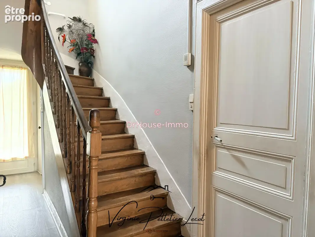 Maison 152 m² à Fontenay-Le-Comte  - photo 8