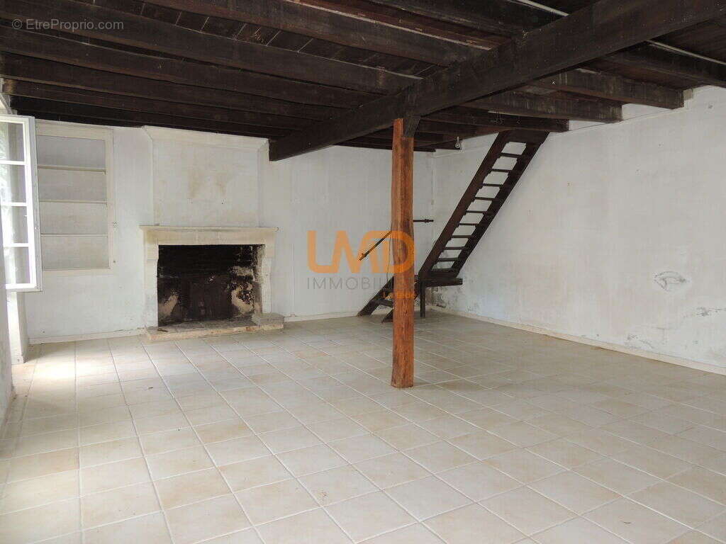 Maison à SAINT-DENIS-DU-PIN