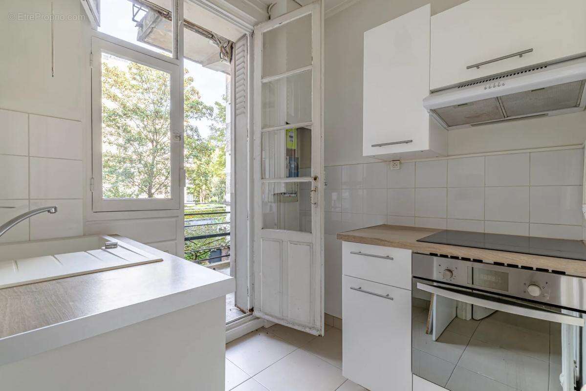 Appartement à NEUILLY-SUR-SEINE