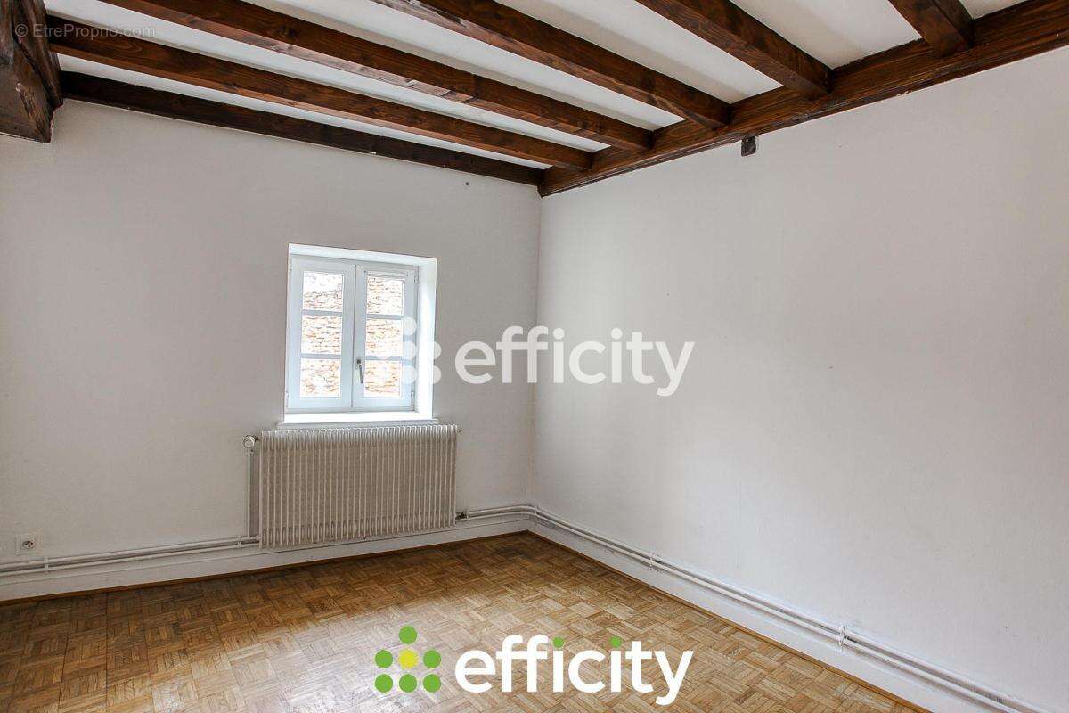 Appartement à COGNY
