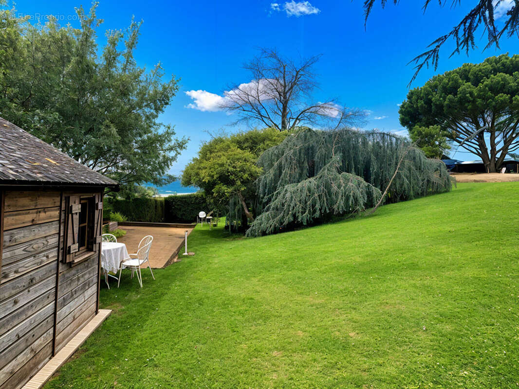 Terrain à SAINT-MAURICE-SUR-DARGOIRE