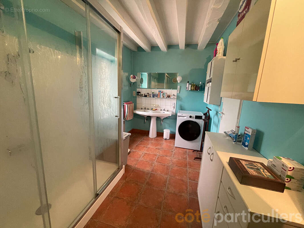 Maison à SAINT-ELOY-D'ALLIER