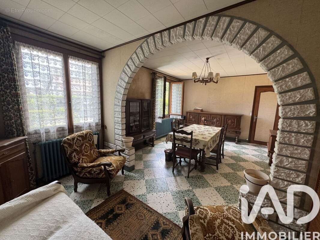 Photo 7 - Maison à HOUDAN