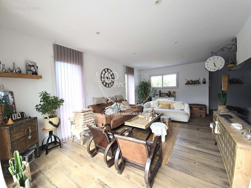 Maison 110 m² à Les Sables-D'olonne  - photo 2