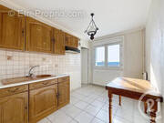 Appartement à LA CHAPELLE-SAINT-LUC