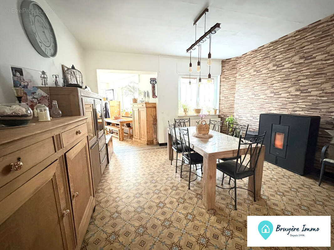 Maison à AULNOYE-AYMERIES