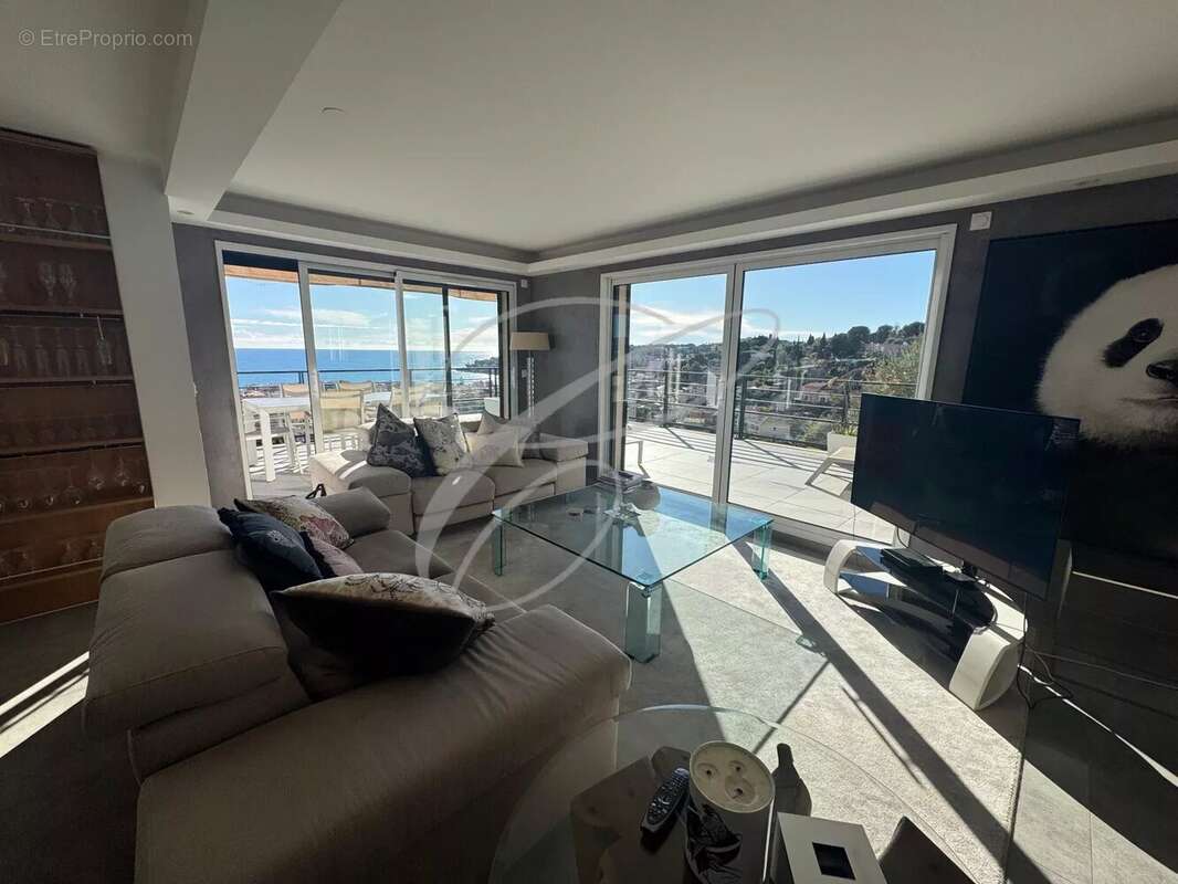 Appartement à ROQUEBRUNE-CAP-MARTIN