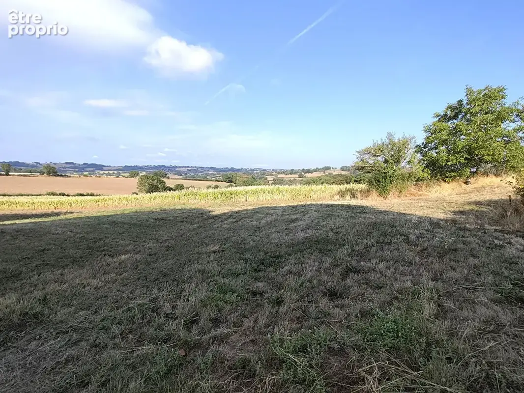 Terrain à BOUSSAC