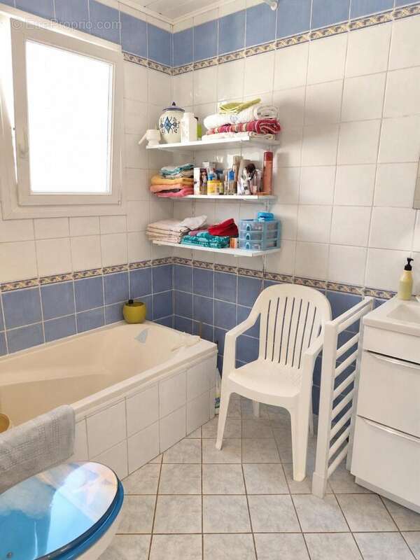 Photo 8 - Maison à LE LUC