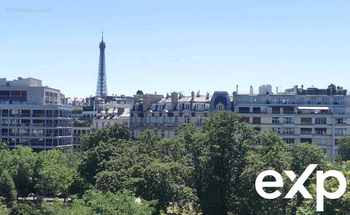 Appartement à PARIS-16E