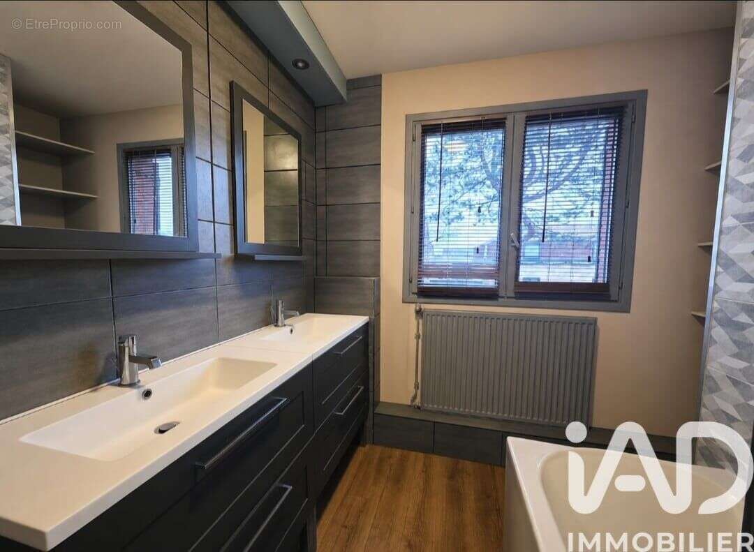 Photo 6 - Maison à HOUPLIN-ANCOISNE
