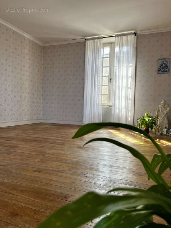 Maison à MIREBEAU