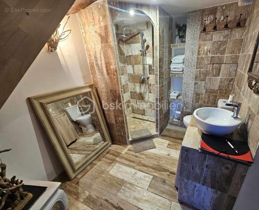 Maison à VILLECROZE