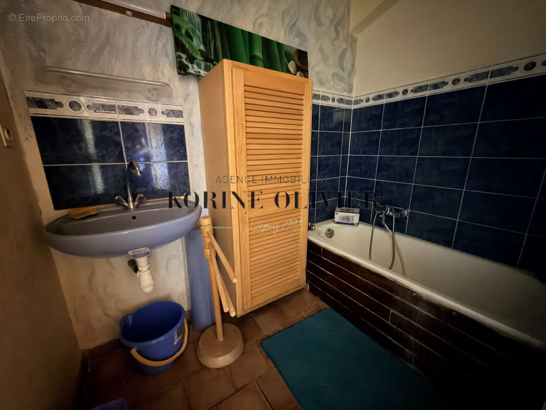 Appartement à EGUILLES