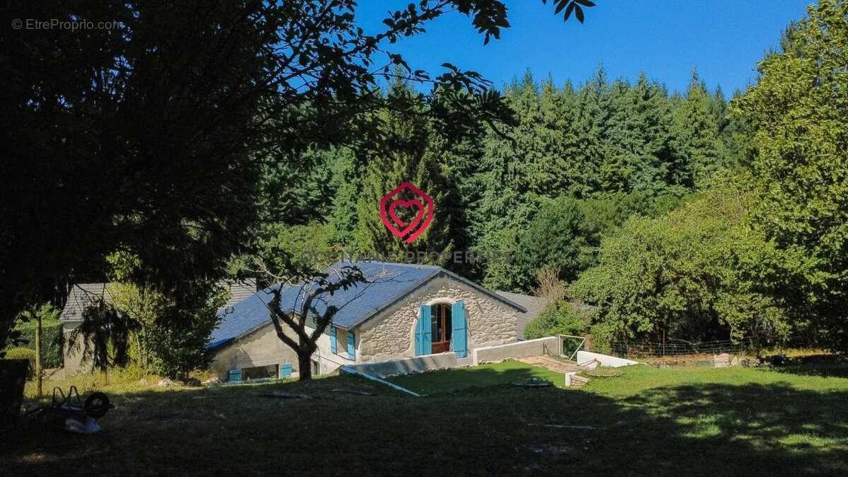 Maison à CUXAC-CABARDES