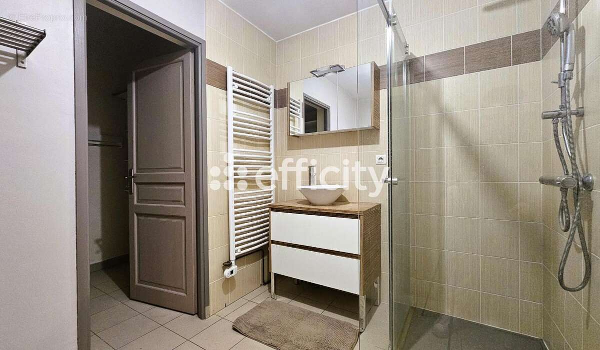Appartement à THORIGNY-SUR-MARNE
