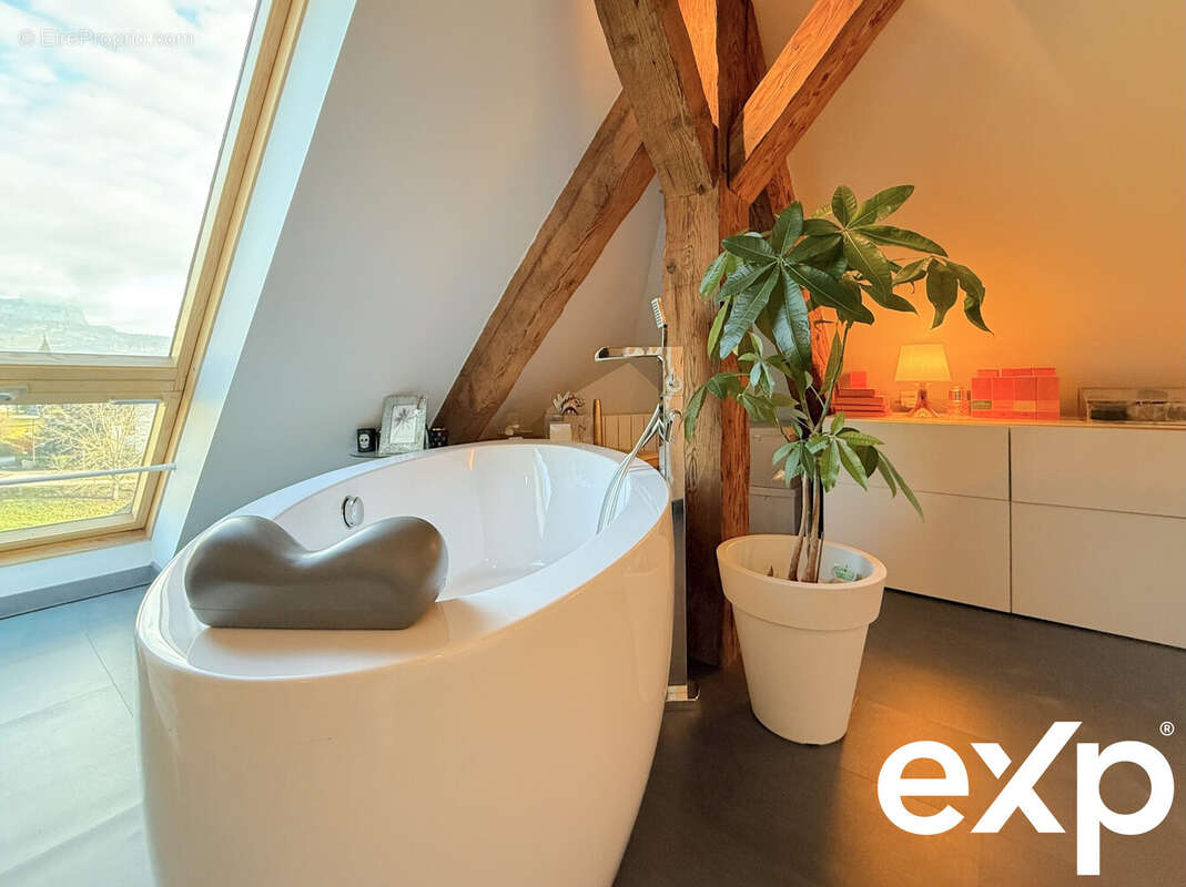 Appartement à ARGONAY