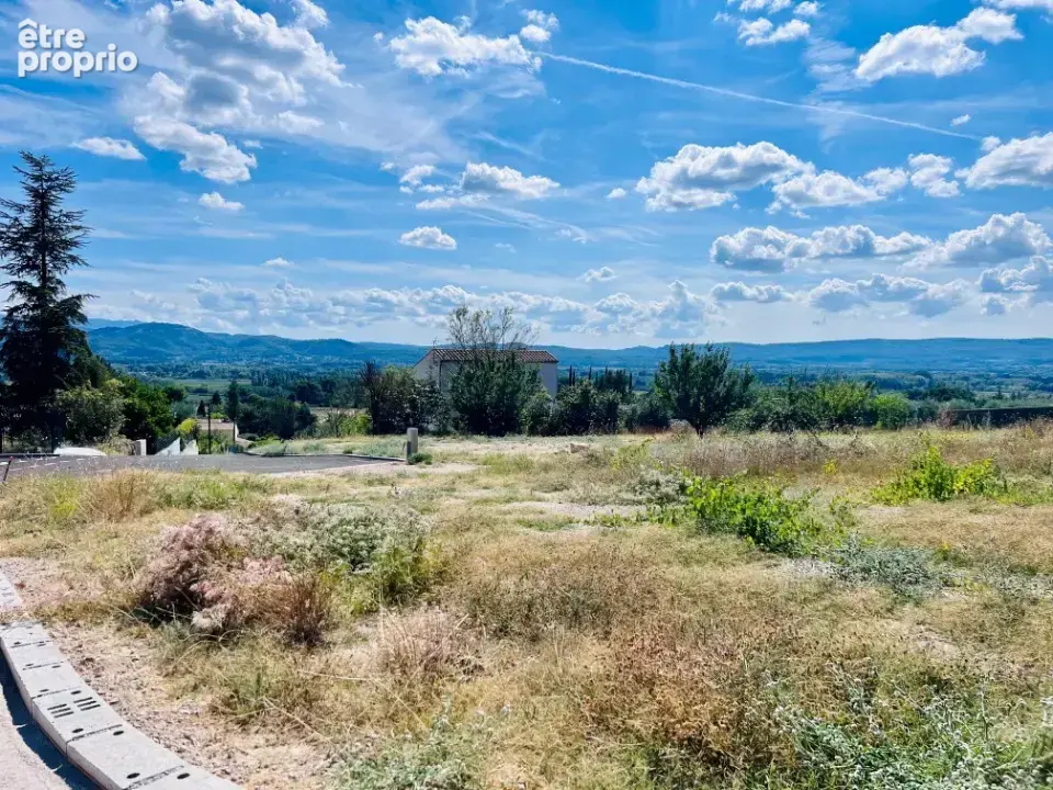 Terrain à PERTUIS